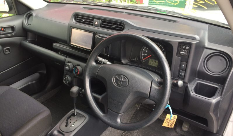 2016,Toyota Suceed(NCP9373),Grey full