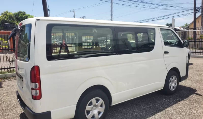 2019 Toyota Hiace full