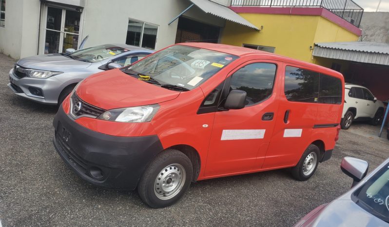 2019 Nissan NV200 full