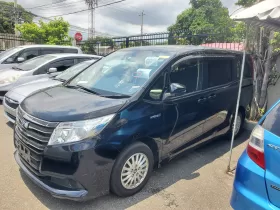 2015 Toyota Noah Black