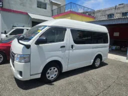 2019 HIGH TOP TOYOTA HIACE full