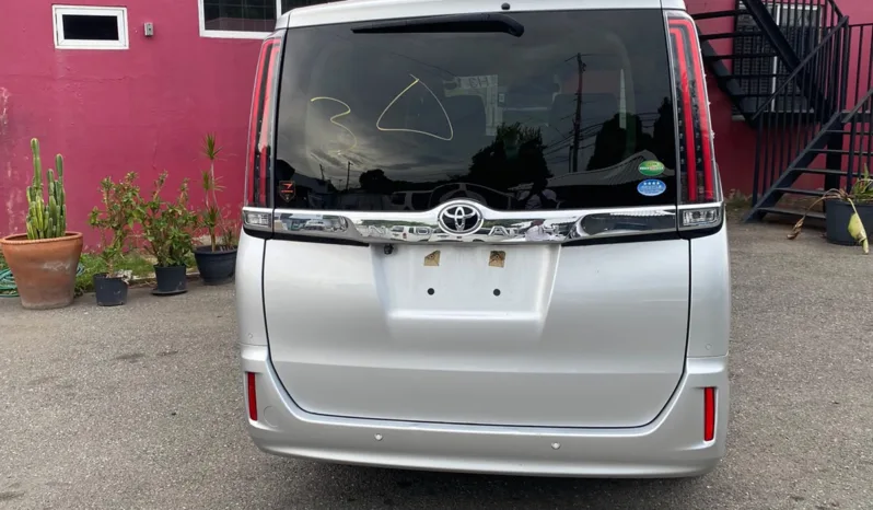2020 Toyota Noah Grey full